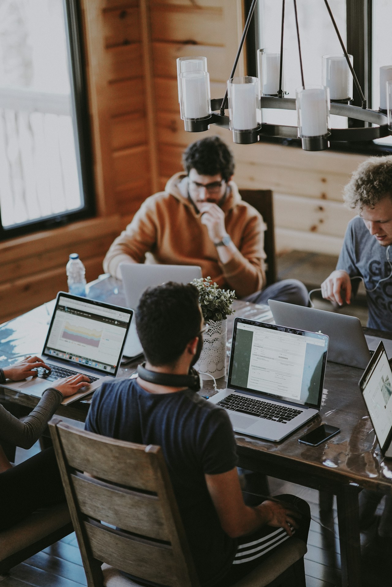 Navigating the Risks of Agentic AI: Governance and Consulting in Demand insight